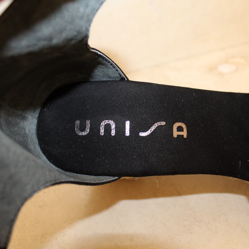 Unisa espadrille sandals (women’s 10) - Picture 9 of 9
